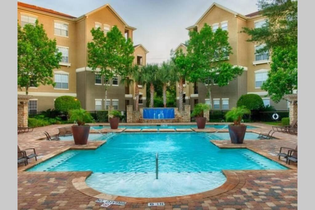 Newly Furnished 1Br Apartment W/ Hermann Park View هيوستن المظهر الخارجي الصورة