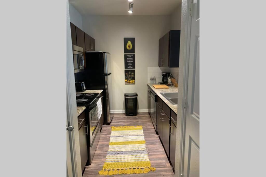 Newly Furnished 1Br Apartment W/ Hermann Park View هيوستن المظهر الخارجي الصورة