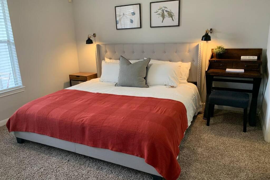 Newly Furnished 1Br Apartment W/ Hermann Park View هيوستن المظهر الخارجي الصورة