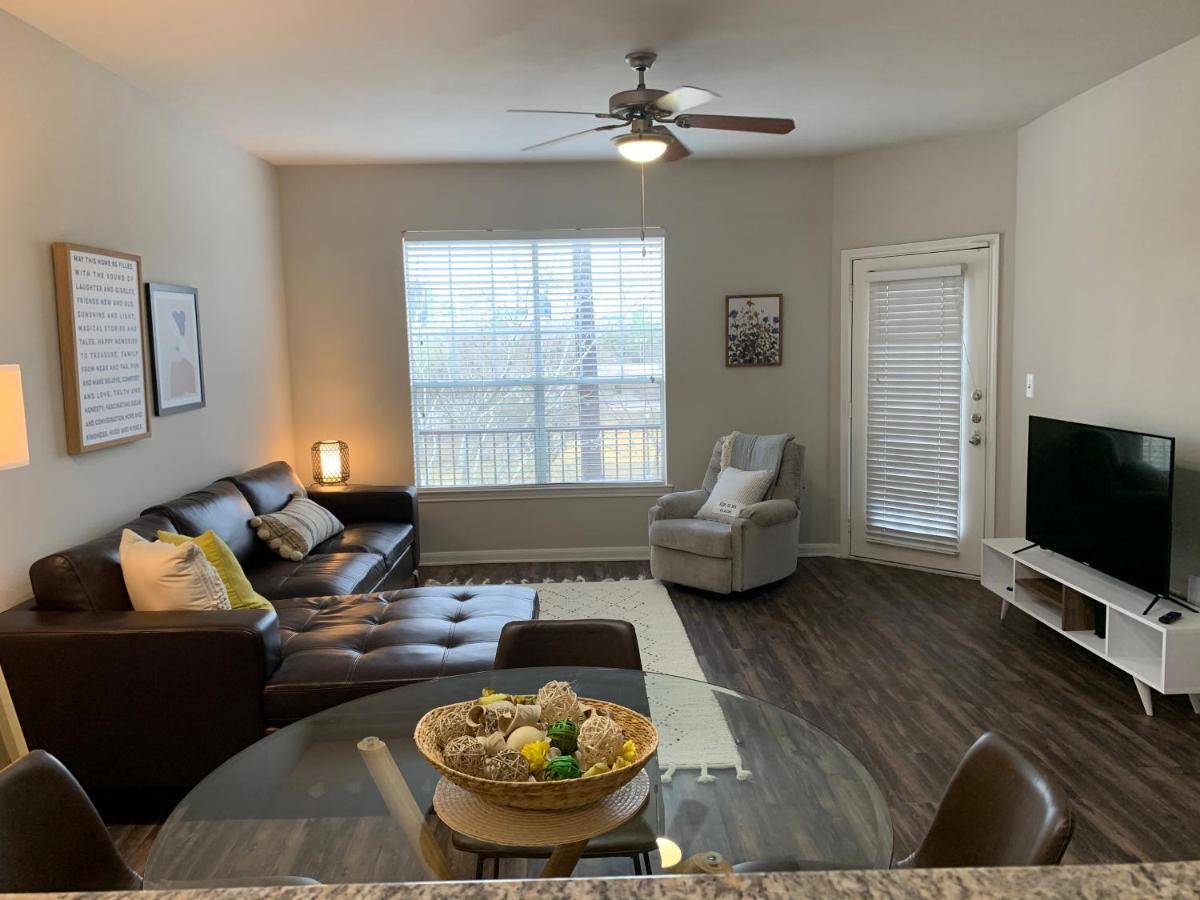 Newly Furnished 1Br Apartment W/ Hermann Park View هيوستن المظهر الخارجي الصورة