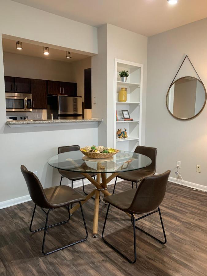Newly Furnished 1Br Apartment W/ Hermann Park View هيوستن المظهر الخارجي الصورة